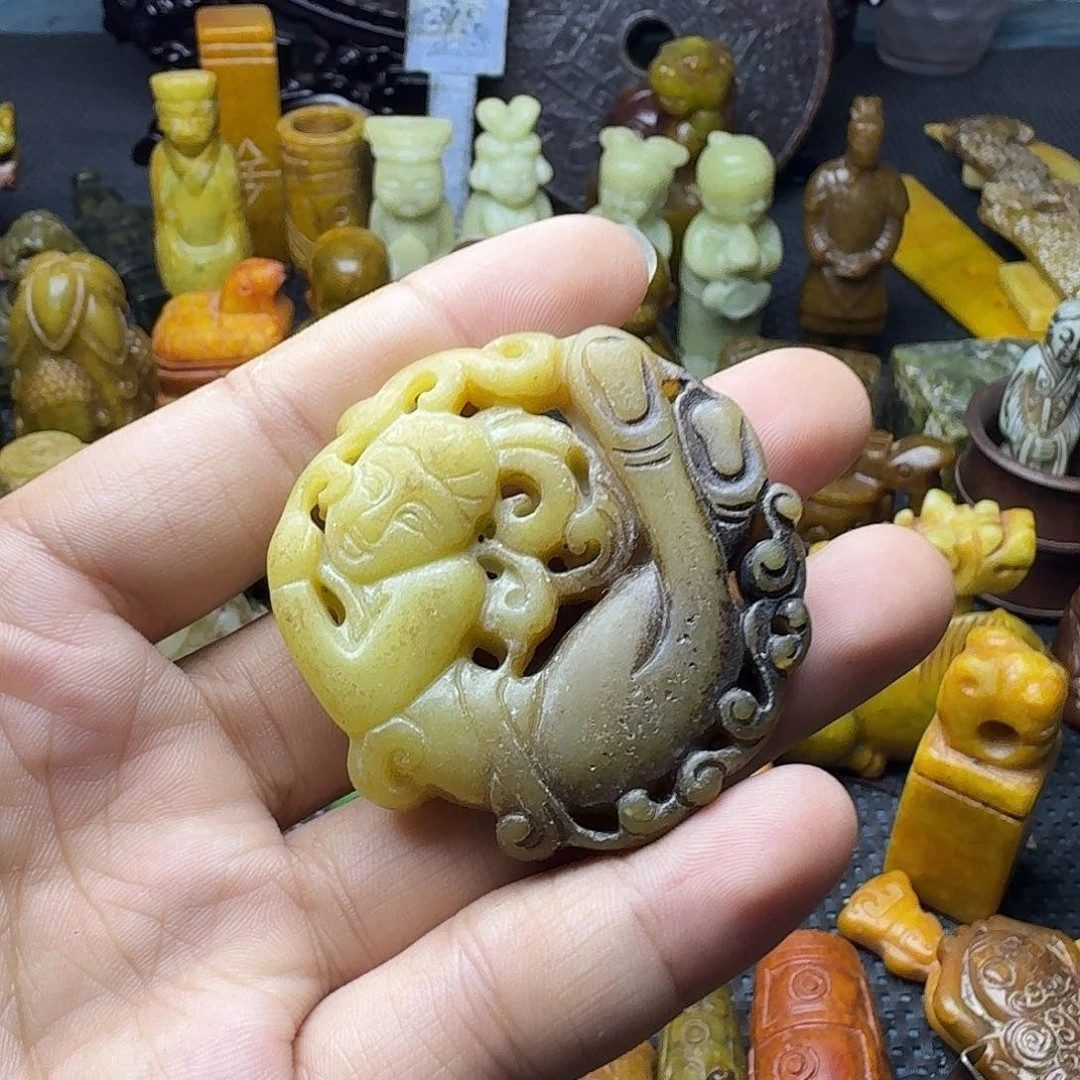 白玉菩提吊坠。。。