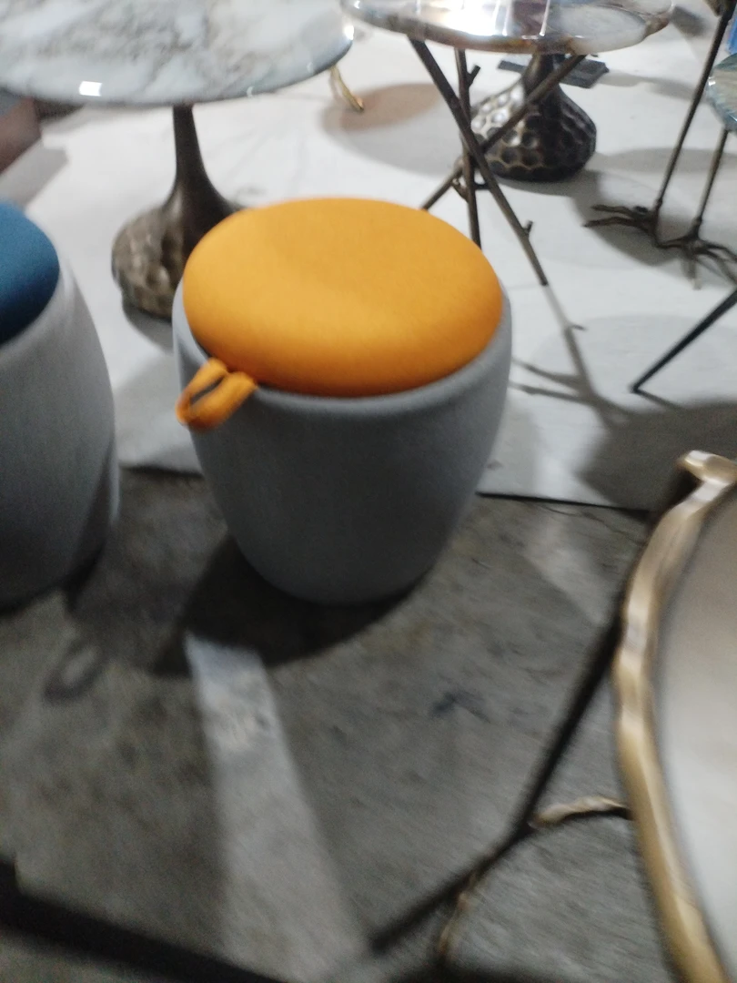 储物圆凳子家用，简约风格。创意矮凳客厅圆形