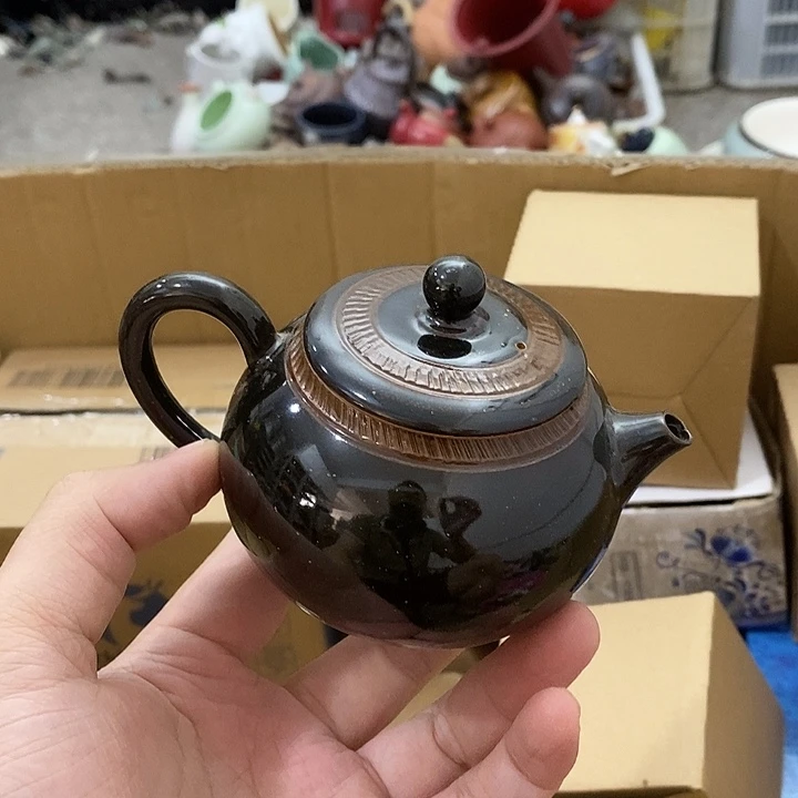 陶瓷艺术品及陶瓷壶