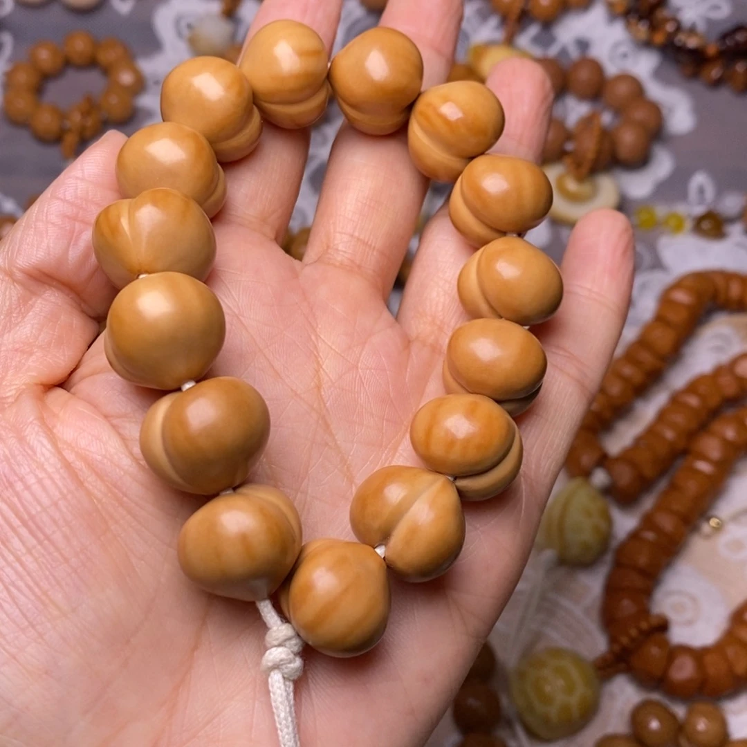 把件猴头核桃柯基屁桃高定