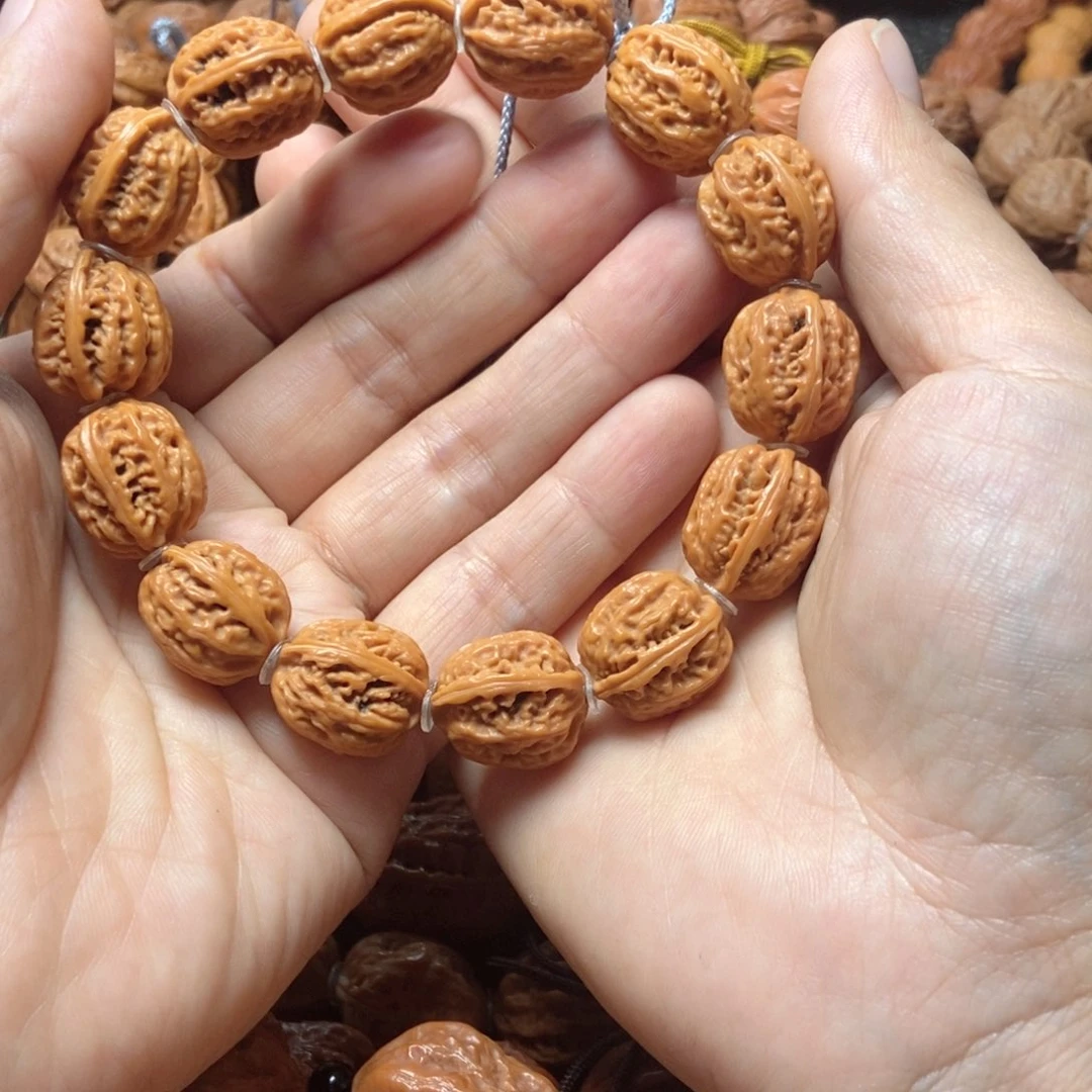 用***9桃核吊坠蚂蚁纹手串