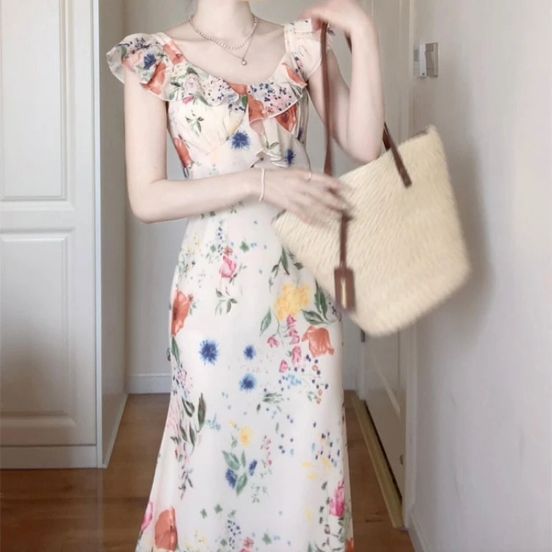 法式高级感海边度假风荷叶边碎花连衣裙女2025新款夏季独特漂亮
