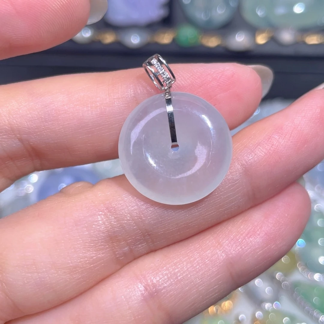颈饰18K金镶嵌翡翠翡翠