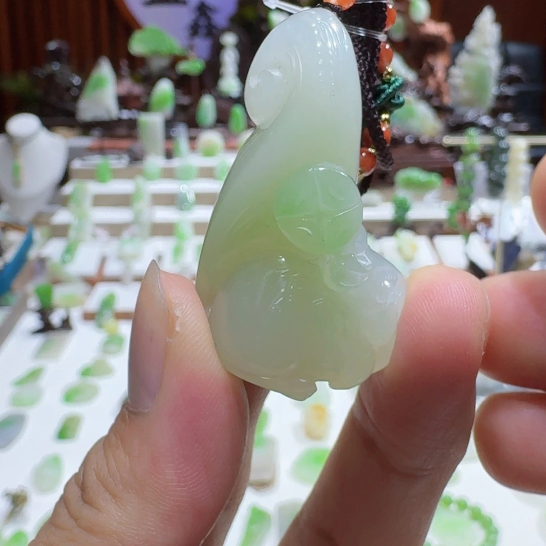 和田玉（翠青玉）未镶嵌挂件和田玉翠青鼠来宝