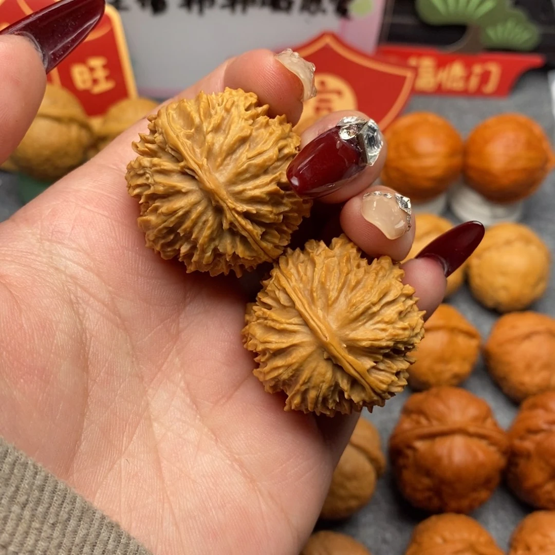 文玩核桃把件刺猬