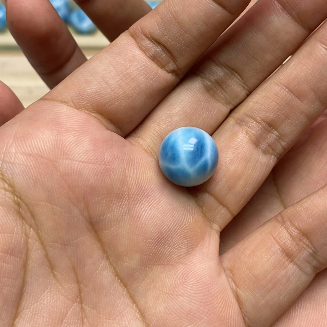 不***米未镶嵌针钠钙石（海纹石）颈饰
