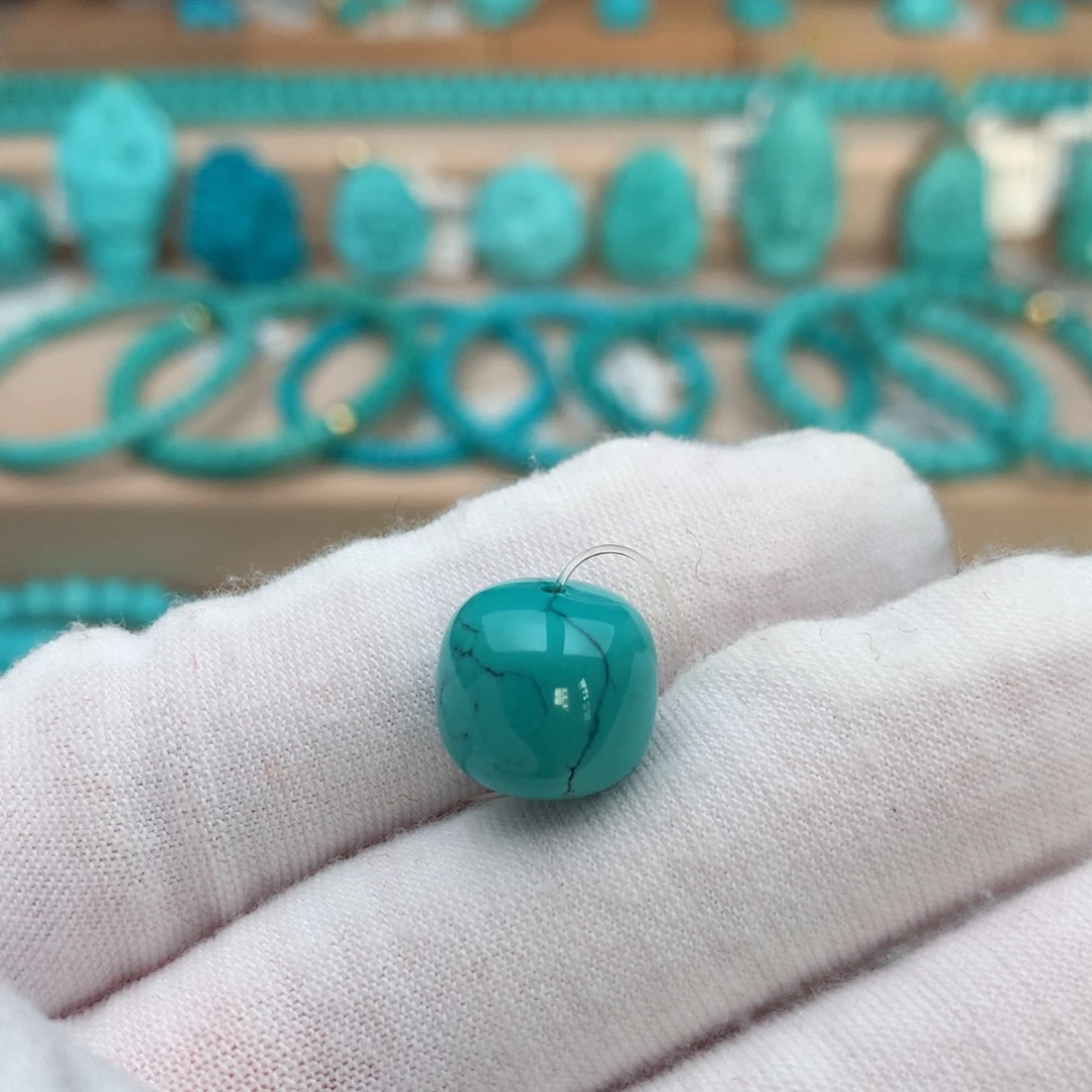 绿松石未镶嵌珠宝奇石12.3mm