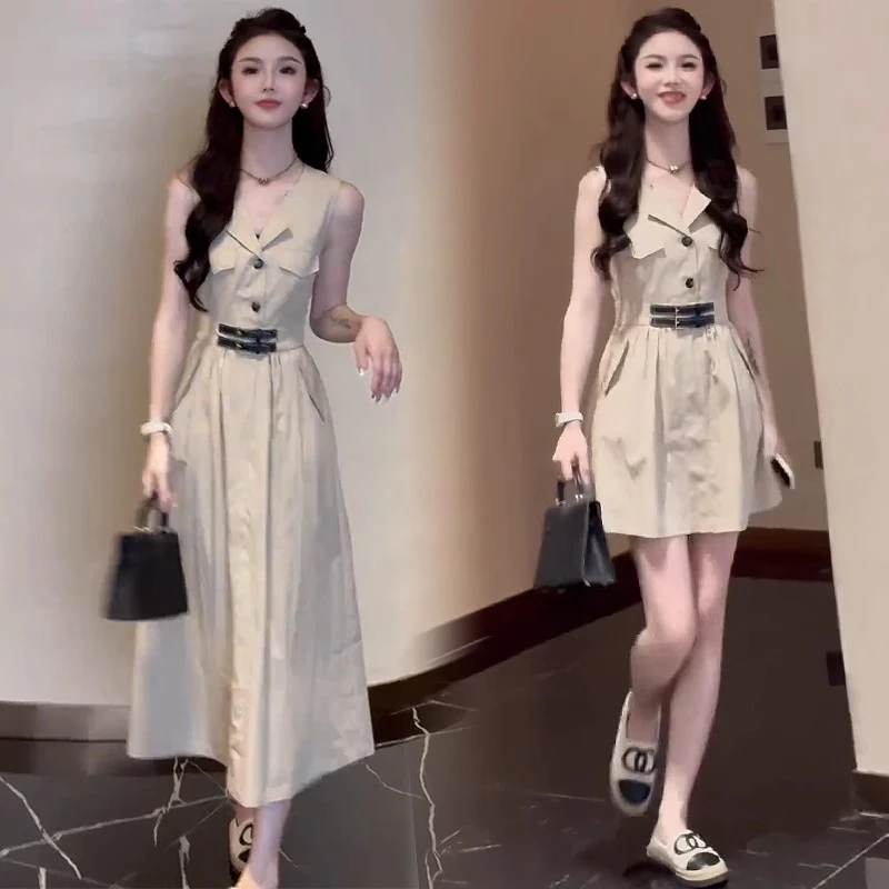 时尚连衣裙女2025夏季新款洋气显瘦设计感V领压褶收腰中长款裙子
