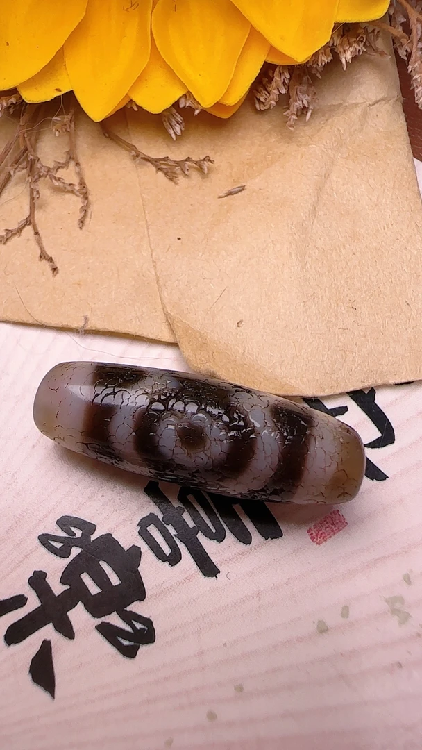 罕见前期老气青稞贡莲花三眼珠 龙鳞大风化玉化蜡质包浆30.9×11mm