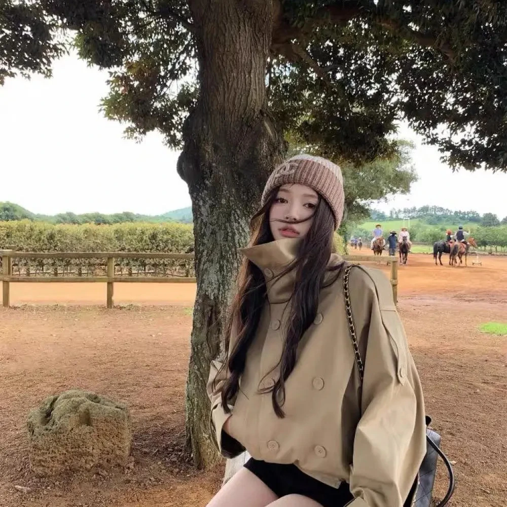 卡其色立领短款风衣外套女2025春秋韩系宽松气质小个子双排短风衣