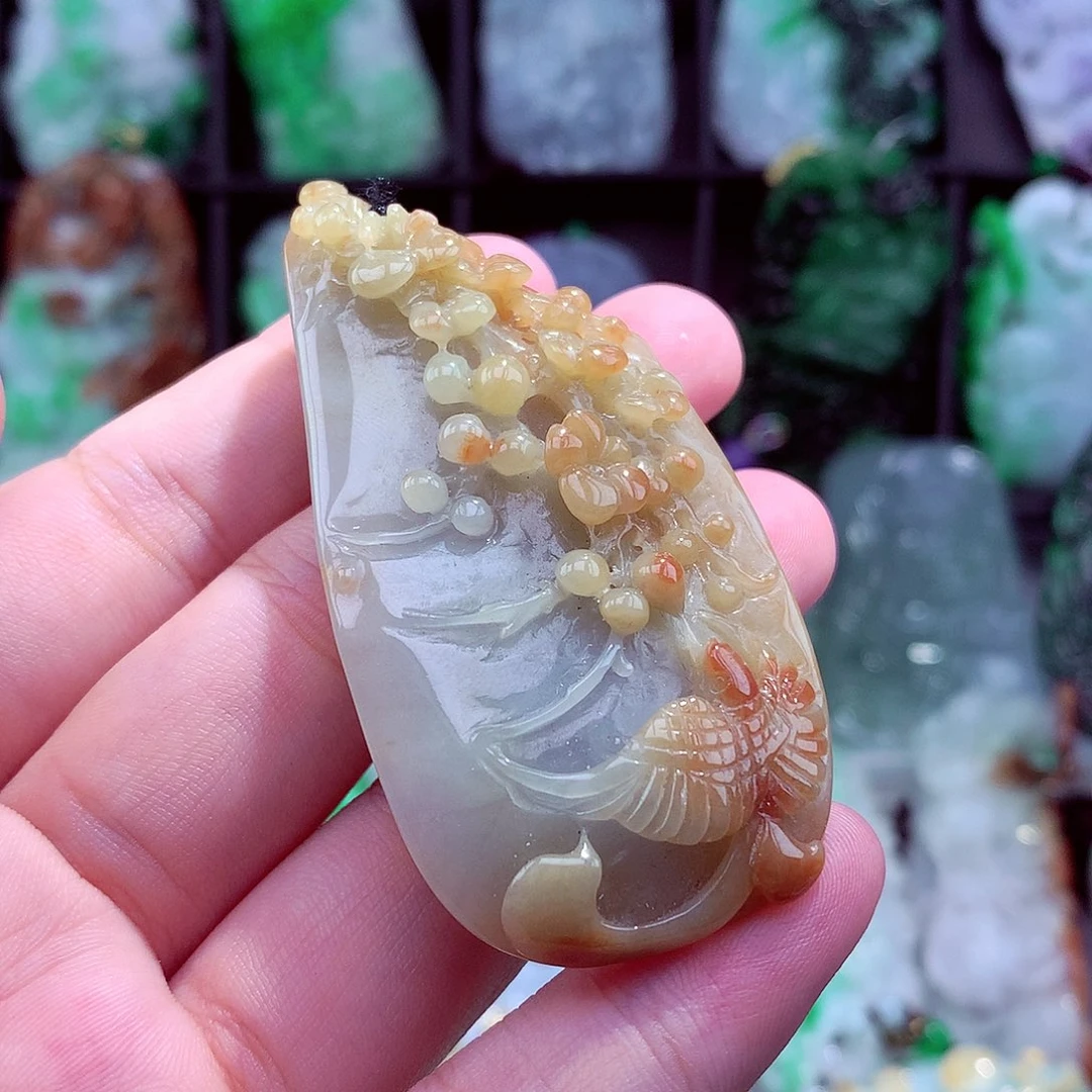 翡翠未镶嵌颈饰挂件