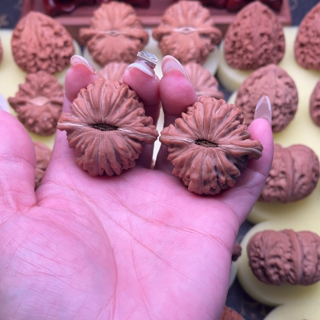 家***。文玩核桃把件42全品四座楼毕业对