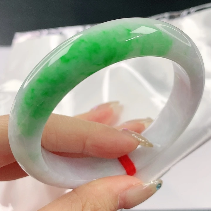 未镶嵌手镯翡翠，106