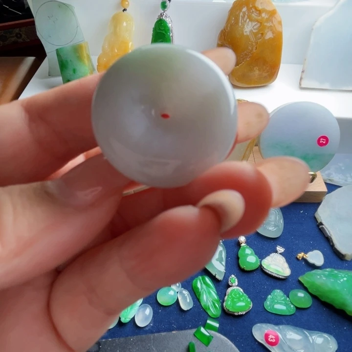 翡翠未镶嵌颈饰天然翡翠