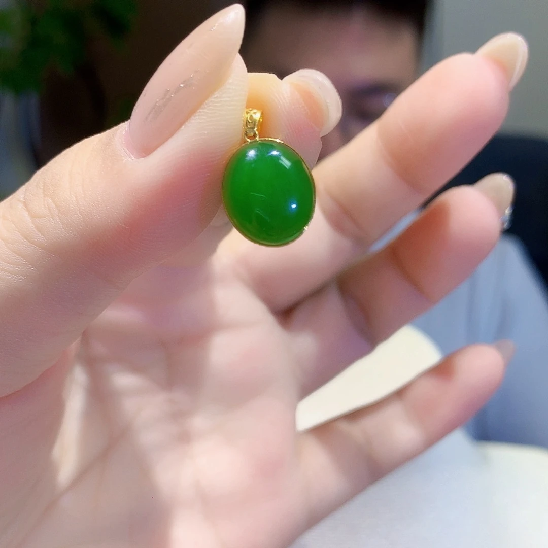 和田玉（碧玉）18K金镶嵌颈饰