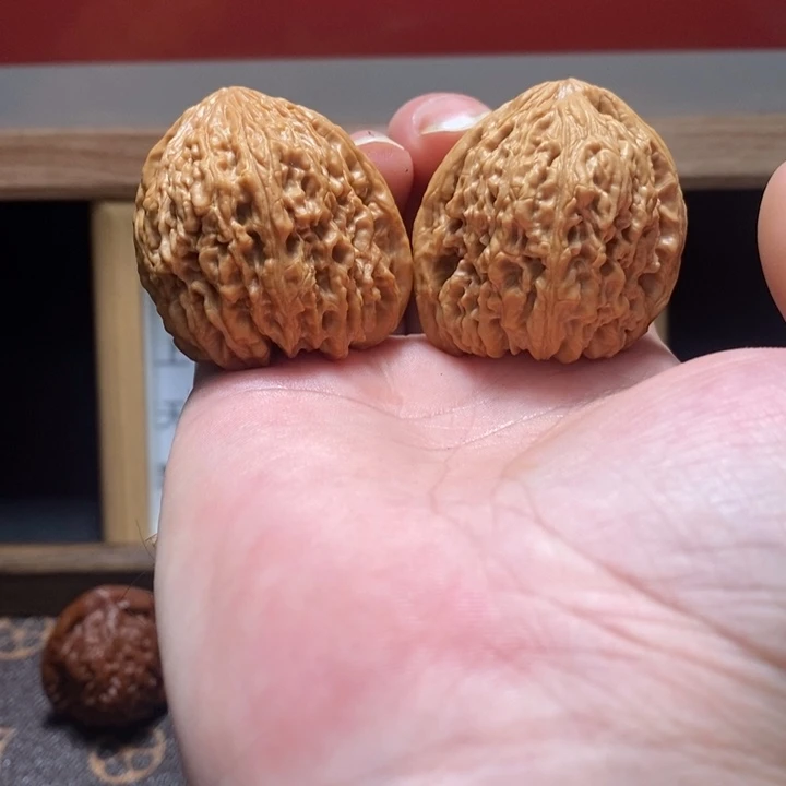 文玩核桃吊坠南疆39/37/38+