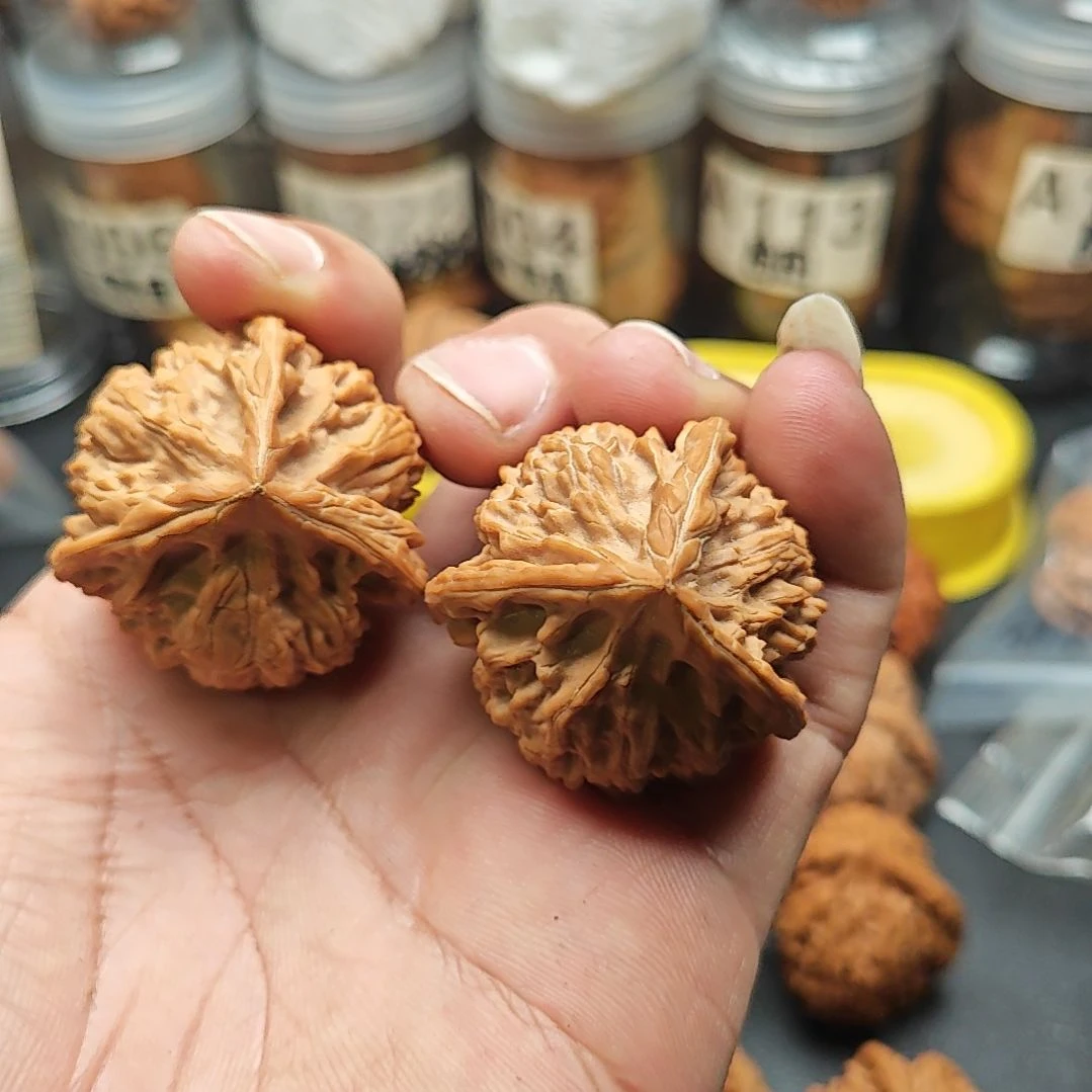 信***心文玩核桃把件文山三棱