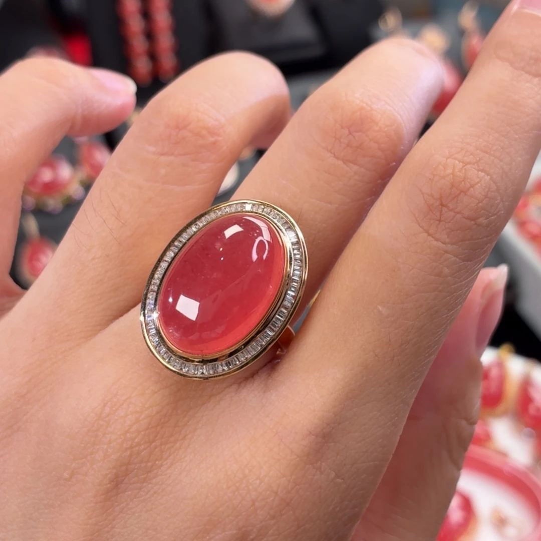 菱锰矿（红纹石）18K金镶嵌戒指鸽子蛋收藏级