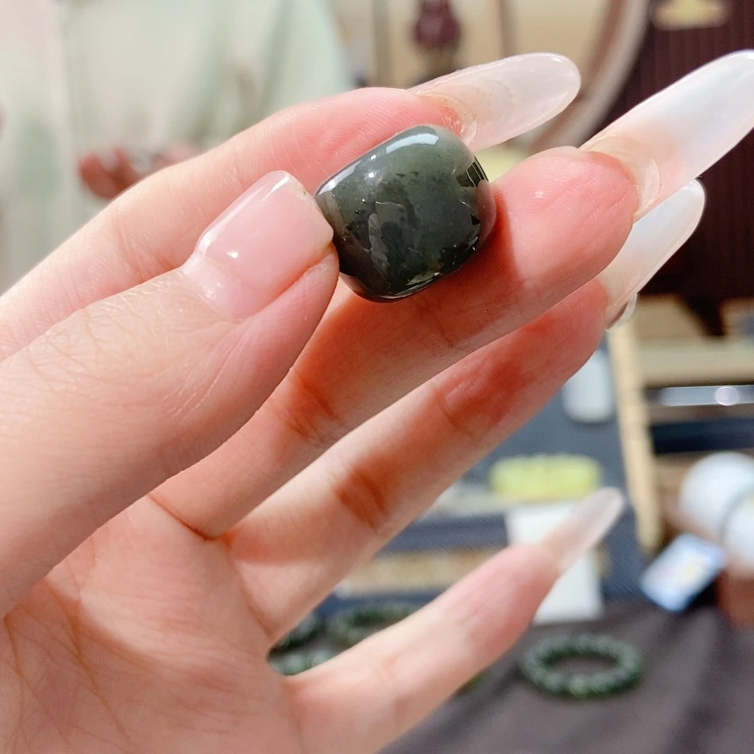 和田玉未镶嵌颈饰卡18mm