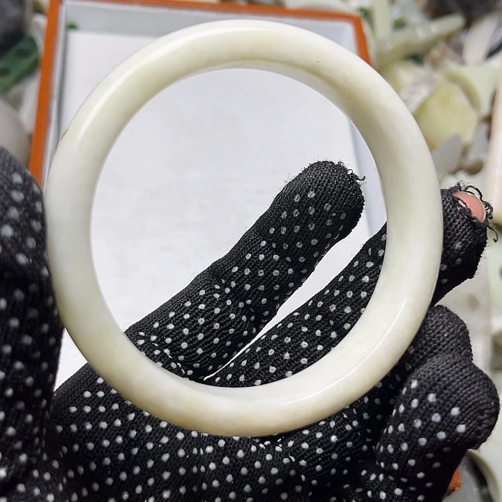 未镶嵌和田玉珠宝奇石