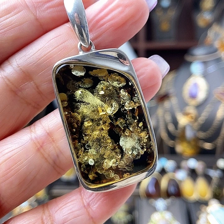 琥珀颈饰银S925镶嵌吊坠