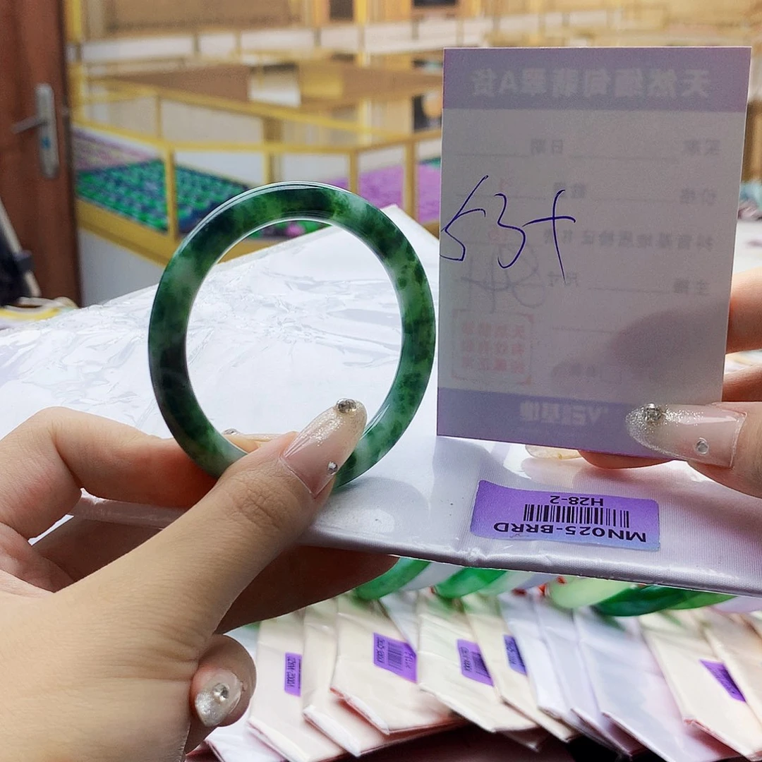 翡翠手镯未镶嵌0099987777