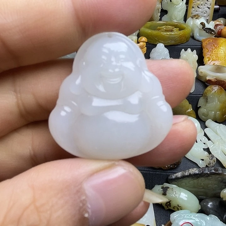 颈饰未镶嵌和田玉