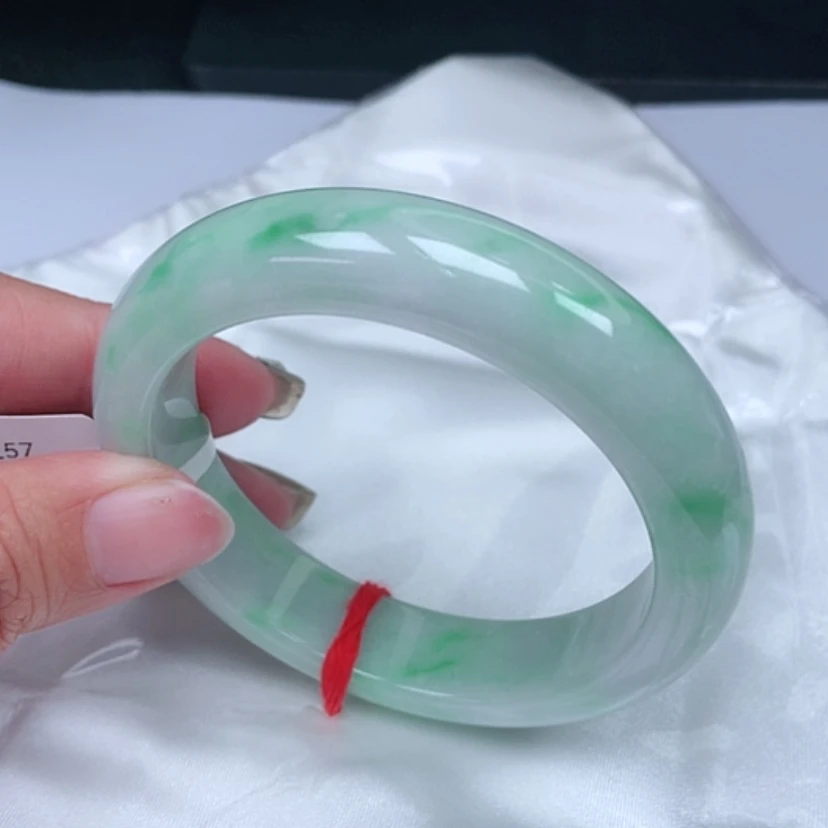 【闪购商品】翡翠手镯未镶嵌，