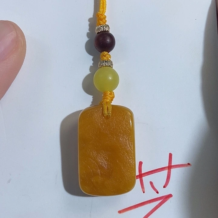 未镶嵌琥珀珠宝奇石