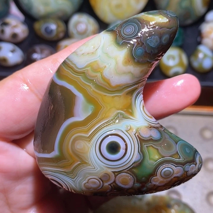 玛瑙/玉髓未镶嵌珠宝半成品