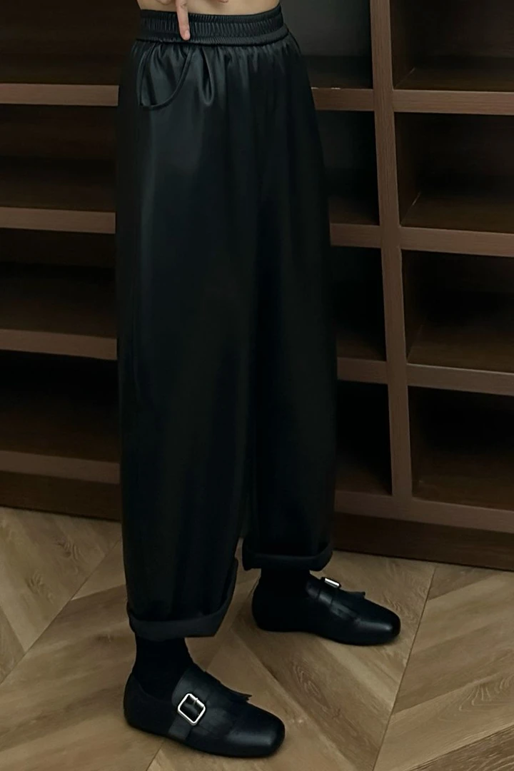 2015新款萝卜裤型皮裤高品质休闲显瘦女士百搭黑色宽松