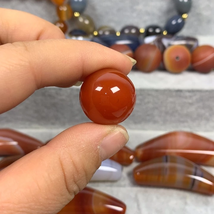 南红玛瑙合金颈饰