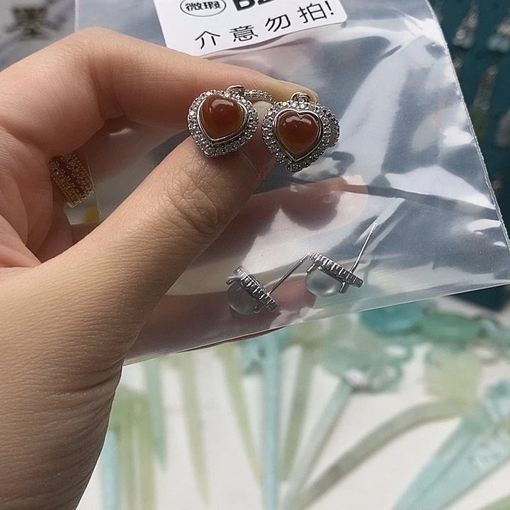 合金蛇纹石玉发簪?****妍