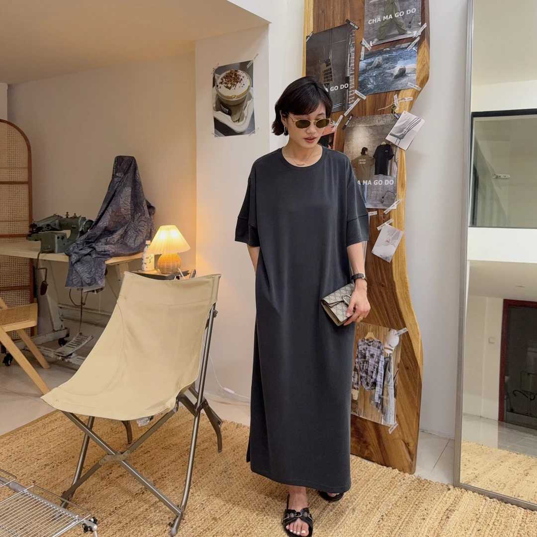CHA MA GO DO09792宽松简约圆领纯色开叉连衣裙