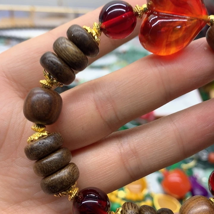 合金颈饰玛瑙/玉髓吊坠