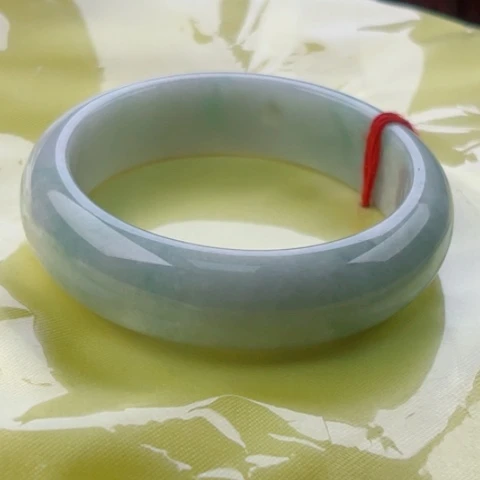 翡翠手镯未镶嵌56无纹裂48小时鉴赏微白棉点