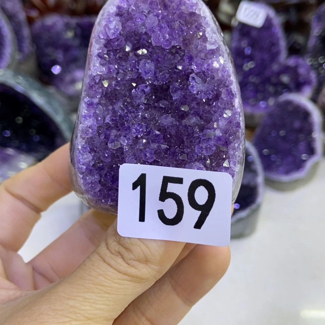 紫晶未镶嵌大型摆件（非配饰）