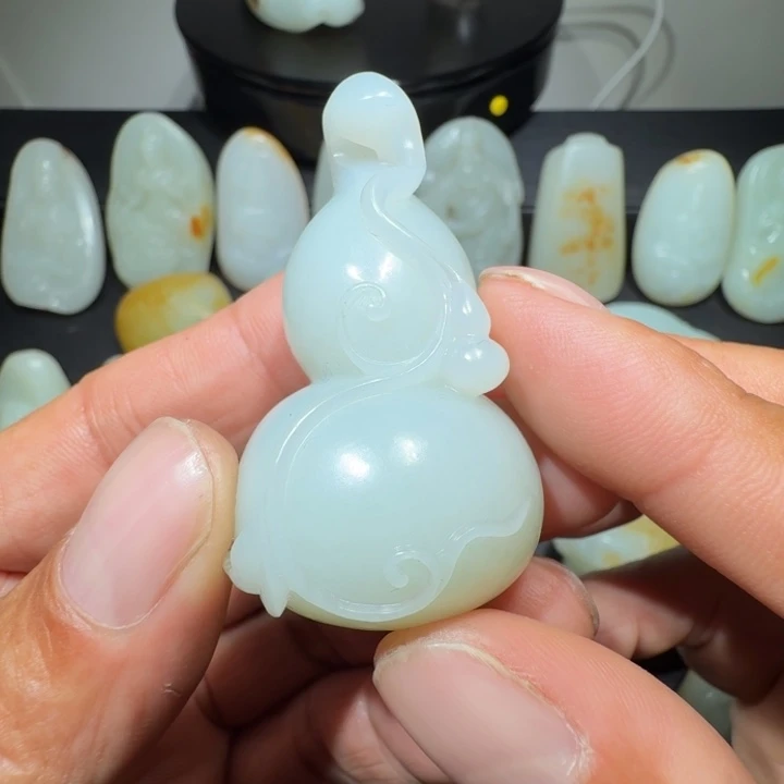 颈饰未镶嵌和田玉修***方