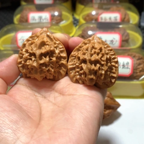 吊坠文玩核桃玄月