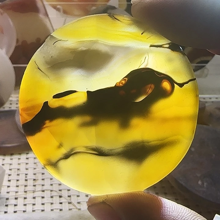 玛瑙/玉髓未镶嵌珠宝奇石