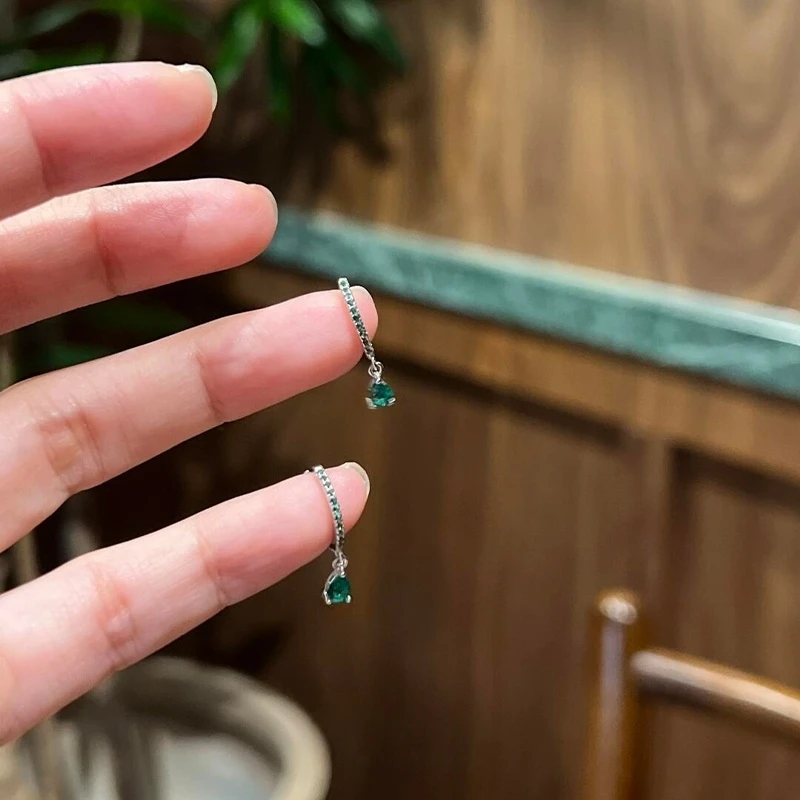 卡柒 铜合金耳饰 爆闪绿色锆石水滴耳环女时尚小众设计高级感耳饰