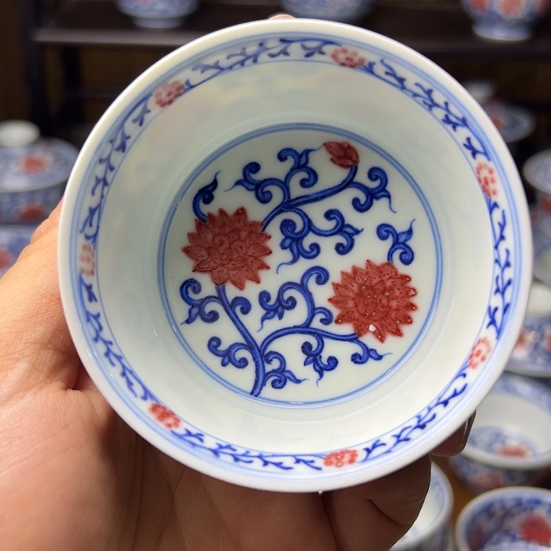 青花釉里红马蹄杯活动款
