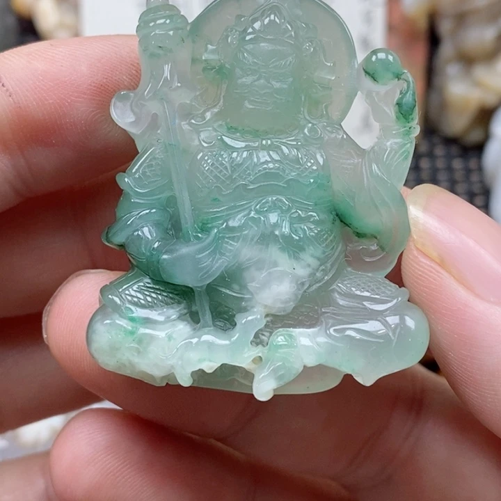 石英质玉颈饰未镶嵌