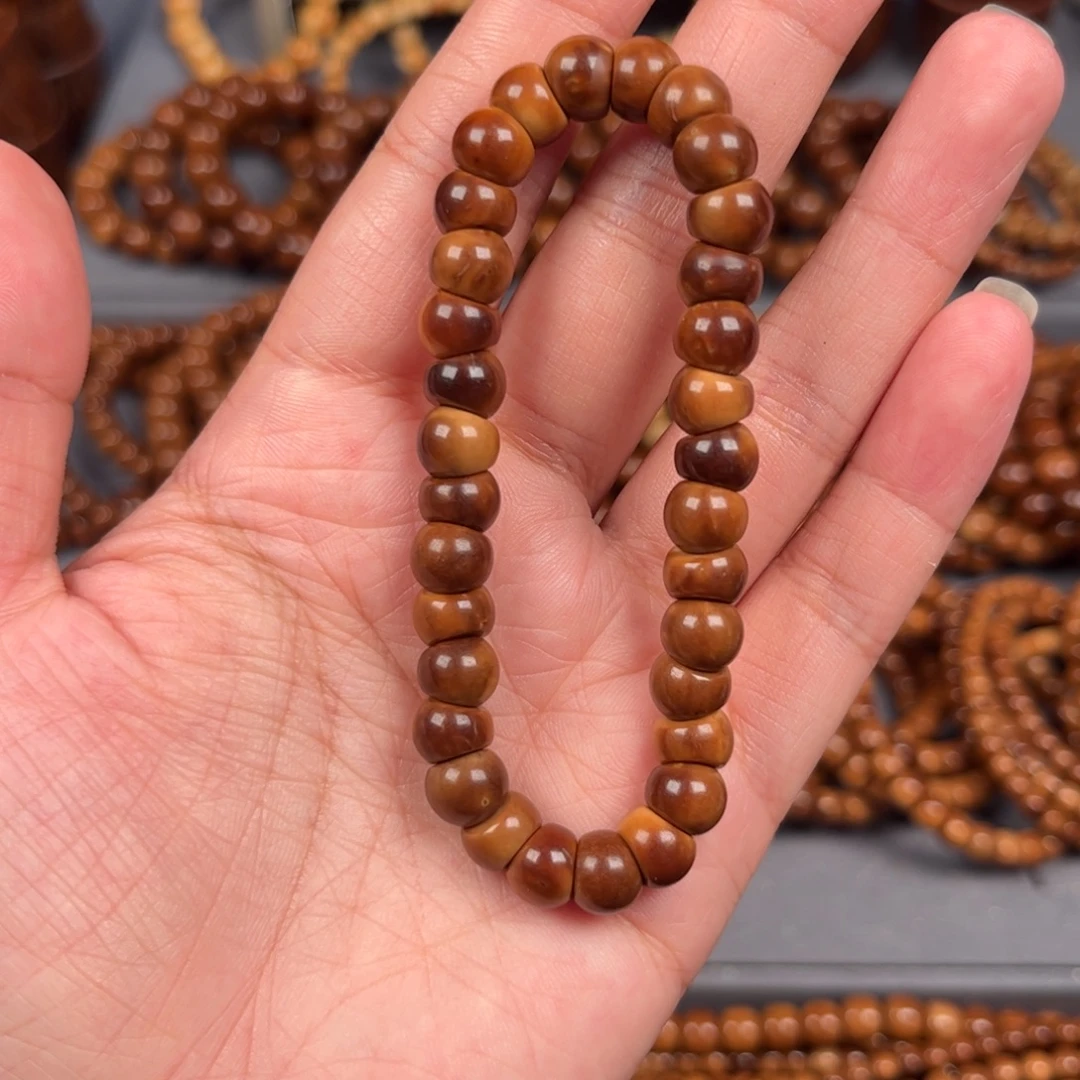 ****酱果皮0.8大肠单圈手串