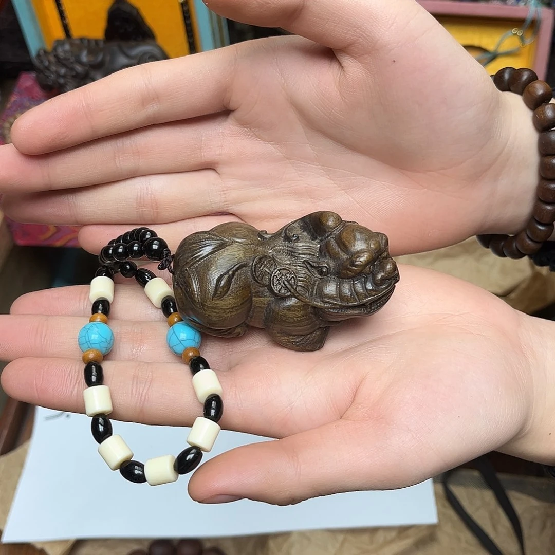 大叶紫檀（黑酸枝木类）