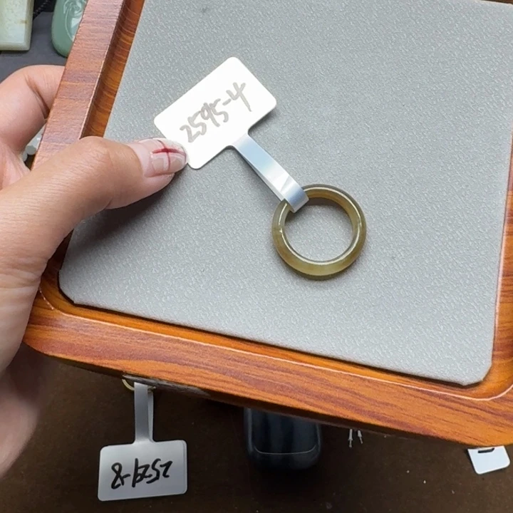 和田玉未镶嵌戒指