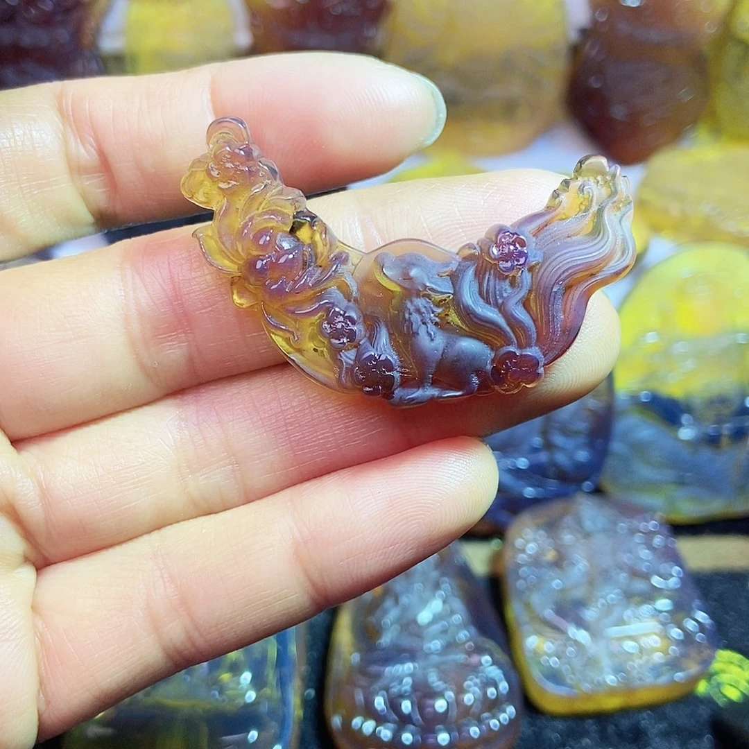 琥珀颈饰未镶嵌九尾狐