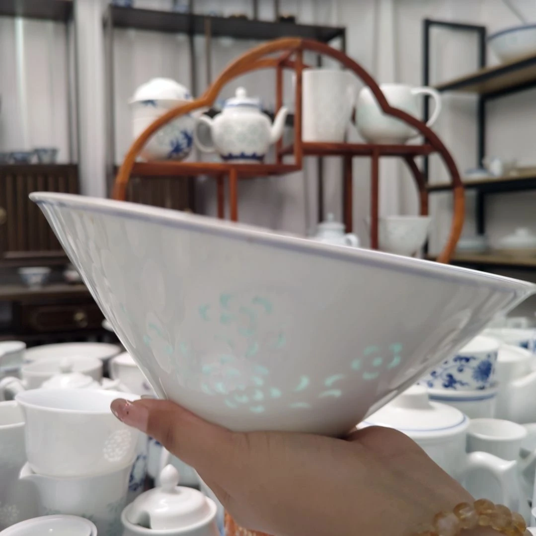 瓷清韵9寸斗笠大汤碗一个