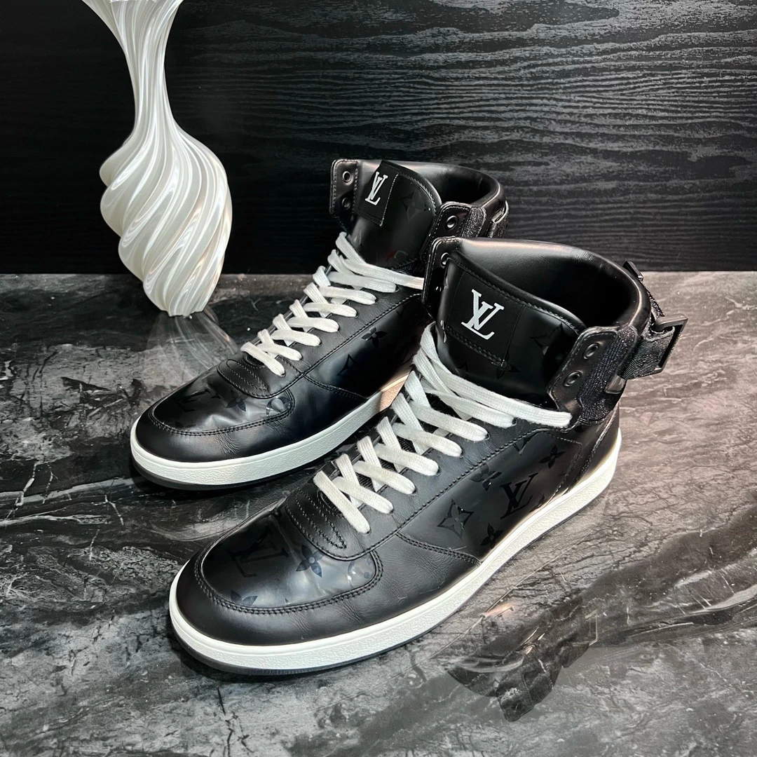 95新 LouisVuitton/路易威登 1989/42.5码/黑色暗纹高帮板鞋