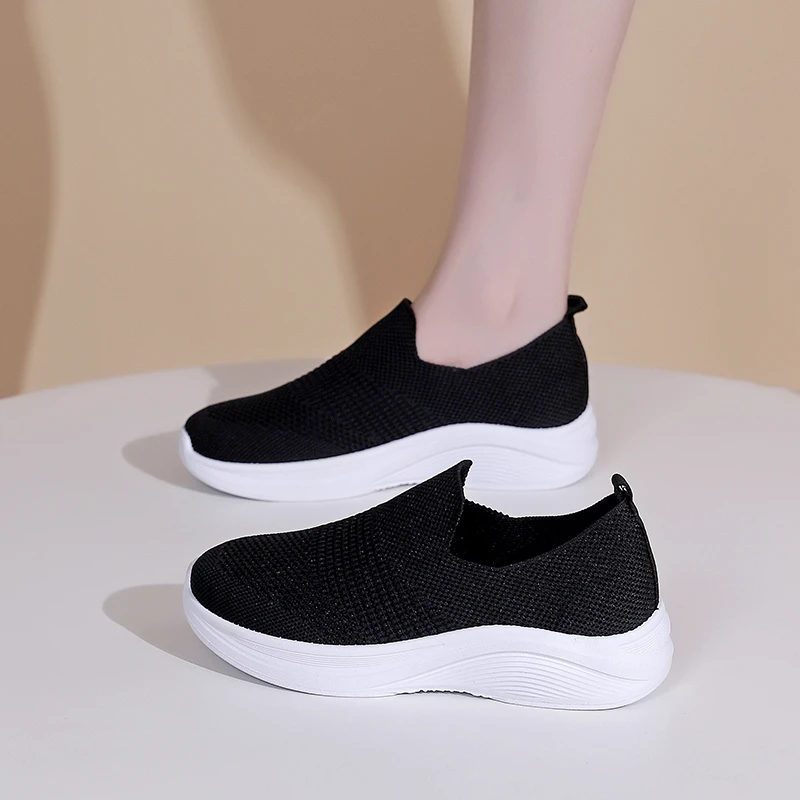 秋季新款女鞋舒适时尚休闲百搭透气网面健步鞋单鞋一脚蹬妈妈鞋
